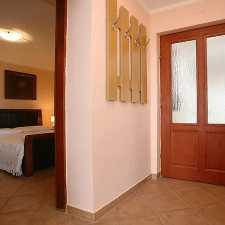 Neda Apartment