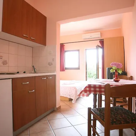 Neda Apartment Porec