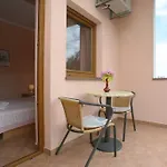Neda - South Apartman